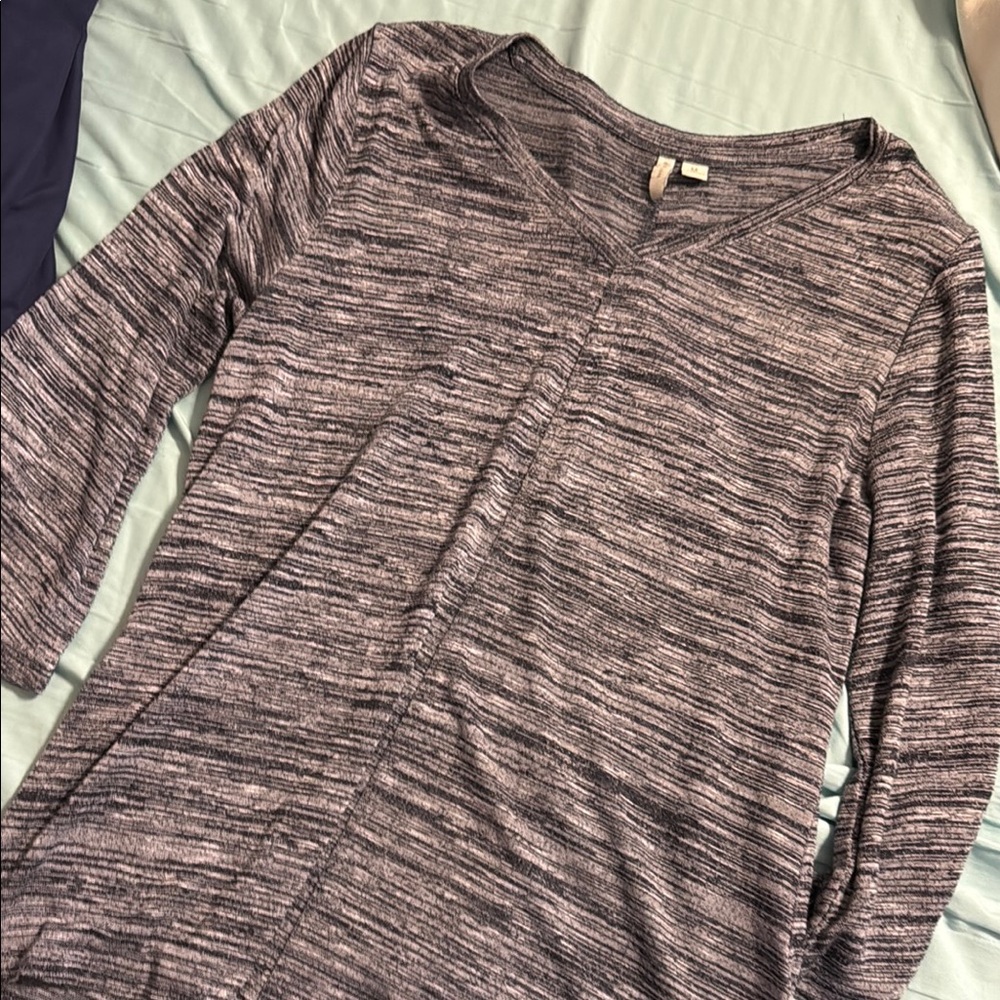 Gray and Brown Fitted 3/4 Sleeve Blouse